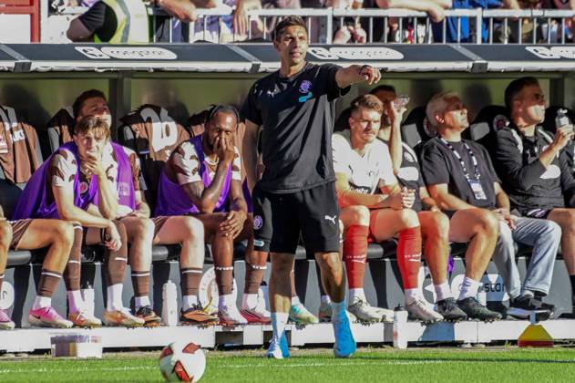 Coach Marcel Rapp, St. Pauli, Germany, Hamburg, Millerntor, soccer, 2. Bundesliga, friendly, FC St. Pauli vs. Real Club Deportivo de A Coruna