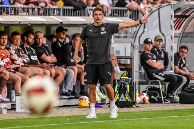 Coach Marcel Rapp, St. Pauli, Germany, Hamburg, Millerntor, soccer, 2. Bundesliga, friendly, FC St. Pauli vs. Real Club Deportivo de A Coruna