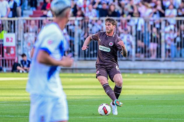 Marcus Mathisen Pauli in Action: Germany, Hamburg, Millerntor, Soccer, 2. Bundesliga, Friendly, FC St. Pauli vs. Real Club Deportivo de A Coruna