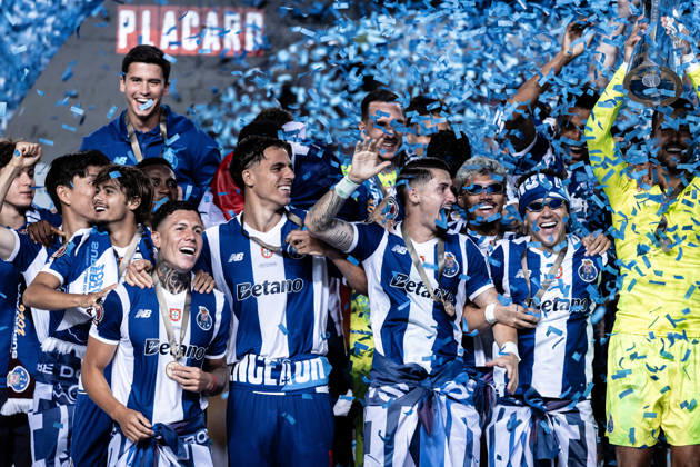 August 1, 2026, Coimbra, Coimbra, Portugal: FC Porto lift the trophy during the Supertaca Final match between FC Porto and SCU Torreense at Estadio Cidade de Coimbra in Coimbra on August 01, 2026 Coimbra Portugal - ZUMAg283 20260801_zsp_g283_170 Copyright: xJoaoxGregoriox
