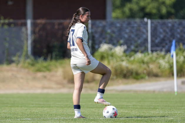 Victoria Säring, TSG II, 27, on the ball, free kick, Full-body, single frame, single photo, action, looking disappointed, disappointment, frustration, pessimistic, after conceding the goal to make it 1–3, game scene, player, players of TSG 1899 Hoffenheim II U20, August 2, 2026, St. Leon-Rot, Germany, soccer, Women’s Bundesliga 2, TSG 1899 Hoffenheim U20 vs. FC Viktoria Berlin, DFB and DFL regulations prohibit any use of photographs as image sequences and or quasi-video xozx