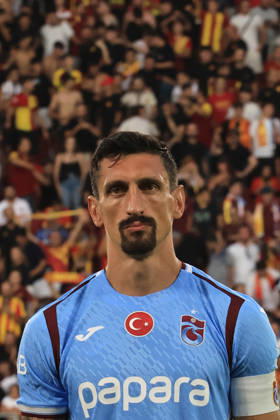 IZMIR, TURKEY - AUGUST 8: Stefan Savic of Trabzonspor during the pre-season friendly match between Goztepe and Trabzonspor at Goztepe Gursel Aksel Stadium on August 8, 2026 in Izmir, Turkey. Izmir Turkey Copyright: xSeskimphotox Goztepe-Trabzon-0808 (216)