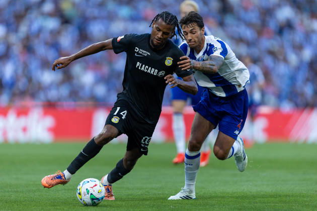 FC Porto v FC Alverca - Liga Portugal Betclic 2026 27 Steven Baseya of FC Alverca is seen in action during the FC Porto versus FC Alverca match for the Liga Portugal Betclic 2026 27 at Estadio do Dragao in Porto, Portugal, on August 9, 2026. Porto Porto Portugal Copyright: xMiguelxLemosx originalFilename:lemos-fcportox260809_nprA1