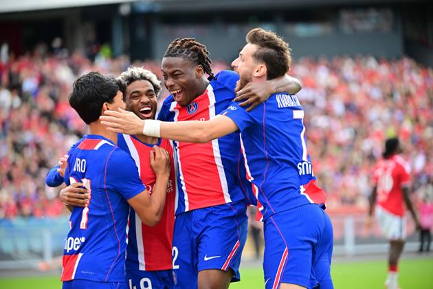 Dro Fernandez, Mbaye Ibrahim Boly, David Kvaratskhelia, Khvicha FRIENDLY SOCCER MATCH 2026 PSG vs. MANCHESTER UNITED 1–1 ULLEVI STADIUM, GOTHENBURG, SWEDEN, August 8, 2026, Jean B. AutissierAPTISTE 1–0 Mbaye Ibrahim Gothenburg Ullevaal Stadium Sweden GermanyxJapanxUKxFrancexBelgiumxOUT Copyright: xAUTISSIERxJEANxBAPTISTEx