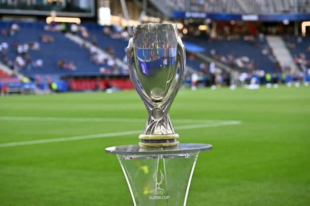 Paris Saint-Germain v Aston Villa - UEFA Super Cup SALZBURG, AUSTRIA - AUGUST 12: The UEFA Super Cup trophy is displayed at Salzburg Stadium ahead of the UEFA Super Cup match between Paris Saint-Germain and Aston Villa in Salzburg, Austria, on August 12, 2026. Isa Terli Anadolu Salzburg Austria. Editorial use only. Please get in touch for any other usage. Copyright: x2026xAnadoluxIsaxTerlix