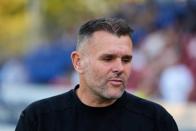 VELSEN-ZUID , 14-08-2026 , BUKO Stadion , season 2026 2027 , Dutch Eredivisie football , match between Telstar and Sparta Rotterdam , Picture shows Telstar coach Henk Brugge Telstar - Sparta  x205709259x Copyright: