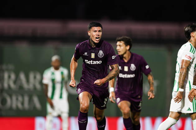 August 15, 2026, Vila Do Conde, Porto, Portugal: VILA DO CONDE, PORTUGAL - AUGUST 15: Nehuen Perez of FC Porto celebrates goal during the Liga Portugal Betclic 2026 27 match between Rio Ave and FC Porto at Estadio dos Arcos on August 15, 2026 in Vila do Conde, Portugal. Vila Do Conde Portugal - ZUMAe141 20260815_zsp_e141_026 Copyright: xLuisxEirasx