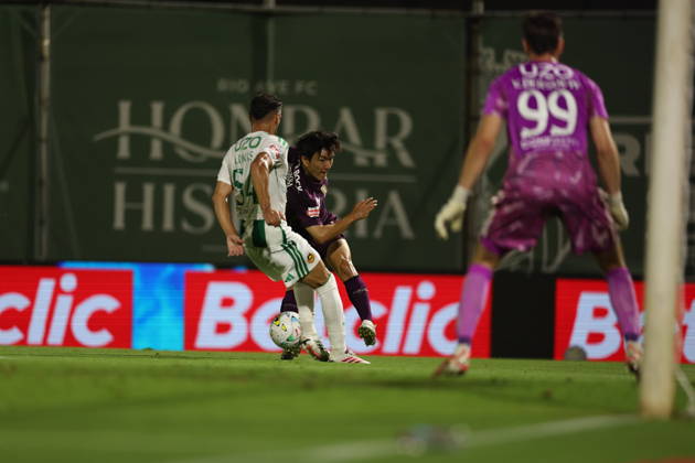 August 15, 2026, Vila Do Conde, Porto, Portugal: VILA DO CONDE, PORTUGAL - AUGUST 15: Hwang In-beom of FC Porto in action during the Liga Portugal Betclic 2026 27 match between Rio Ave and FC Porto at Estadio dos Arcos on August 15, 2026 in Vila do Conde, Portugal. Vila Do Conde Portugal - ZUMAe141 20260815_zsp_e141_060 Copyright: xLuisxEirasx