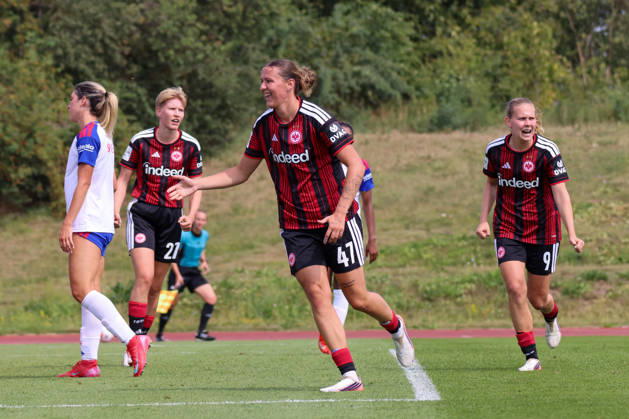 Herzogenaurach, Germany, August 16, 2026 Friendly Match: Olympique Lyon Women vs. Eintracht Frankfurt Women Pictured: Goal scorer Larissa Mühlhaus (SGE), second from the right in the photo, scores the 1–0 goal for Frankfurt. Goal scorer Larissa Mühlhaus (SGE) scores the 1–0 goal for Frankfurt and celebrates Copyright: HMBxMedia MadeleinexFantini