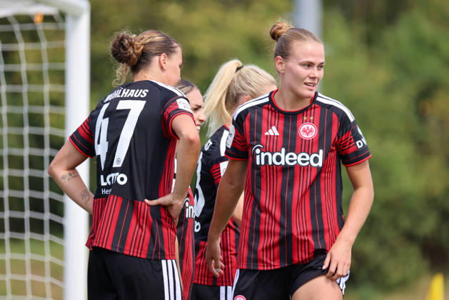 Herzogenaurach, Germany, August 16, 2026 Friendly Match: Olympique Lyon Women vs. Eintracht Frankfurt Women Pictured from left: Goal scorer Larissa Mühlhaus (SGE) scores the 1–0 goal for Frankfurt Goal scorer Larissa Mühlhaus (SGE) scores the 1–0 goal for Frankfurt and speaks with Marthine Oestenstad (SGE) Copyright: HMBxMedia MadeleinexFantini