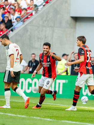 Goncalo Ramos celebrating after scoring goal seen during the Friendly match Supermecz 2026 between AC Milan and Manchester United, ManU ManU ManU (Kazimierz Koper Ball Raw Images) Wroclaw Tarczynski Arena Poland Copyright: xKazimierzxKoperx KAZ_MILvMUN-158