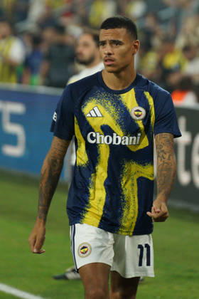August 18, 2026, Kadikoy, Istanbul, Turkey: Mason Greenwood (C) of Fenerbahce looks on before the UEFA Champions League play-off round match between Fenerbahce and Olympique Lyonnais at the Chobani Stadium, Fenerbahce Sukru Saracoglu Sports Complex in Istanbul, Turkey, on August 18, 2026. Kadikoy Turkey - ZUMAu194 20260818_zip_u194_005 Copyright: xTolgaxUluturkx