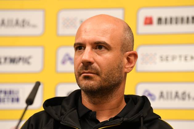 STVV s head coach Frederic De Meyer pictured during a press conference, PK, Pressekonferenz of Belgian soccer team Sint-Truidense V.V., Wednesday 19 August 2026 in Sint-Truiden, in preparations of the first leg of the play-off round for the UEFA Europa League league phase, against Cypriot team AC Omonoia Nicosia. JILLxDELSAUX x183765150x