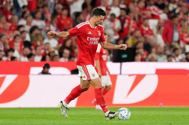 August 20, 2026, Lisbon, Portugal: Clement Lenglet of SL Benfica in action during the UEFA Europa League Play-Offs 1st leg football match between SL Benfica and Aarhus GF at Estadio da Luz. Final score: SL Benfica 3:1 AGF Aarhus Lisbon Portugal - ZUMAs197 20260820_aaa_s197_378 Copyright: xBrunoxdexCarvalhox
