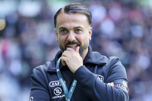 Coach Feyhat Tuncel of SV Hemelingen looks on during the DFB Cup match between SV Hemelingen and Hannover 96 at Weserstadion in Bremen on August 22, 2026, Germany. Photo by Marco Steinbrenner, DeFodi Images. Coach Feyhat Tuncel of SV Hemelingen looks on during the DFB Cup match between SV Hemelingen and Hannover 96 at the Weserstadion on August 22, 2026 in Bremen, Germany. Photo by Marco Steinbrenner, DeFodi Images. Photo by Marco Steinbrenner, DeFodi Images.