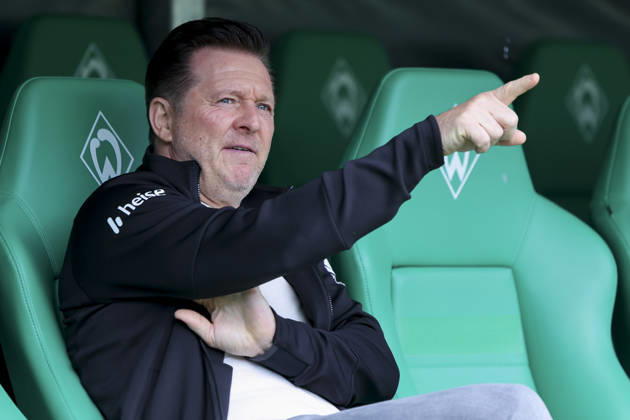 Hannover 96 coach Christian Titz gestures during the DFB Cup match between SV Hemelingen and Hannover 96 at Weserstadion on August 22, 2026, in Bremen, Germany Photo by Marco Steinbrenner, DeFodi Images Coach Christian Titz of Hannover 96 gestures during the DFB Cup match between SV Hemelingen and Hannover 96 at Weserstadion on August 22, 2026 in Bremen, Germany. Photo by Marco Steinbrenner, DeFodi Images. Photo by Marco Steinbrenner, DeFodi Images