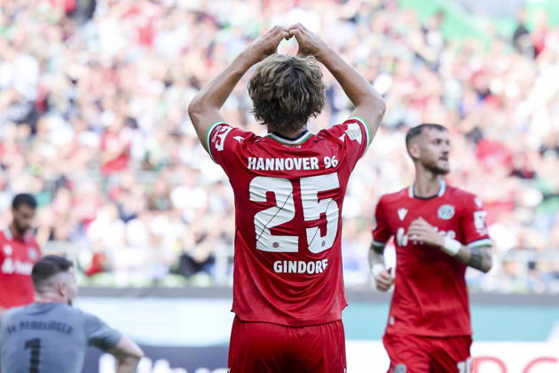 Lars Gindorf of Hannover 96 celebrates his goal, making the score 0–6, during the DFB Cup match between SV Hemelingen and Hannover 96 at Weserstadion on August 22, 2026, in Bremen, Germany Photo by Marco Steinbrenner, DeFodi Images Lars Gindorf of Hannover 96 celebrates after scoring his team’s sixth goal during the DFB Cup match between SV Hemelingen and Hannover 96 at Weserstadion on August 22, 2026 in Bremen, Germany. Photo by Marco Steinbrenner, DeFodi Images. Photo by Marco Steinbrenner, DeFodi Images.