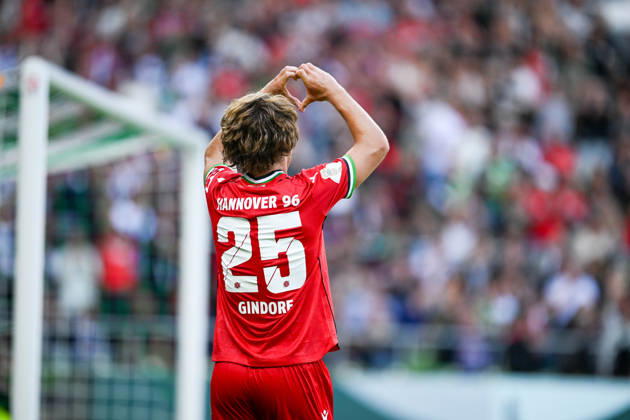 DFB Cup: SV Hemelingen 26–27 Hannover 96 on August 22, 2026, at the Weserstadion in Bremen—cheers, goal celebrations, goal scorers; Lars Gindorf, Hannover’s goal scorer, celebrates after scoring to make it 0–6 MT