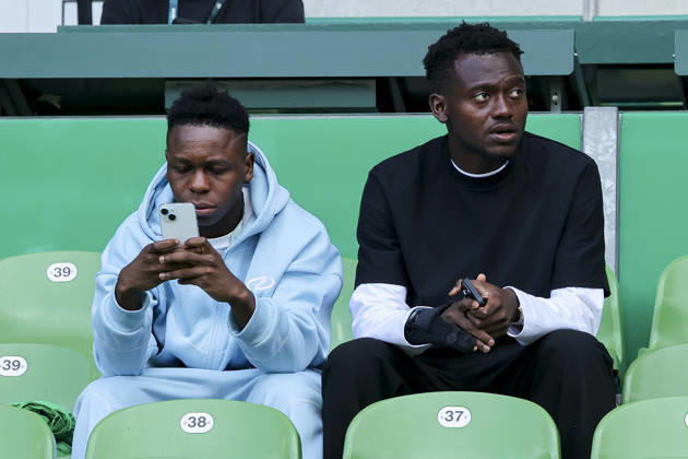 Mwisho Mhango of Hannover 96 and Mustapha Bundu of Hannover 96 watch during the DFB Cup match between SV Hemelingen and Hannover 96 at Weserstadion on August 22, 2026, in Bremen, Germany Photo by Marco Steinbrenner DeFodi Images Mwisho Mhango of Hannover 96 and Mustapha Bundu of Hannover 96 look on during the DFB Cup match between SV Hemelingen and Hannover 96 at Weserstadion on August 22, 2026 in Bremen, Germany Photo by Marco Steinbrenner, DeFodi Images Photo by Marco Steinbrenner, DeFodi Images