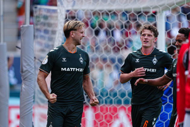 Goal celebration after Niclas Füllkrug scored the 0–2 goal on a penalty kick for SV Werder Bremen, August 10, 2026, Lüneburger SK Hansa vs. SV Werder Bremen, soccer, DFB Cup, 1st round, 2026–2027 season, August 22, 2026, Germany, Lüneburger SK Hansa vs. SV Werder Bremen, Soccer, DFB Cup, First Round, 2026–2027 Season, August 22, 2026, Hamburg Copyright: xEibner-Pressefoto MarcelxvonxFehrnx EP_MFN