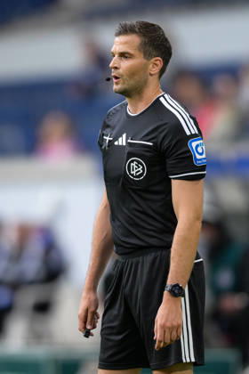 Soccer, DFB Cup, 20260822, MSV Duisburg vs. SV 07 Elversberg. Pictured: Referee Max BURDA. Duisburg, Schauinsland Reisen Arena, North Rhine-Westphalia, Germany Copyright: Passion2Press MarkusxFischerx