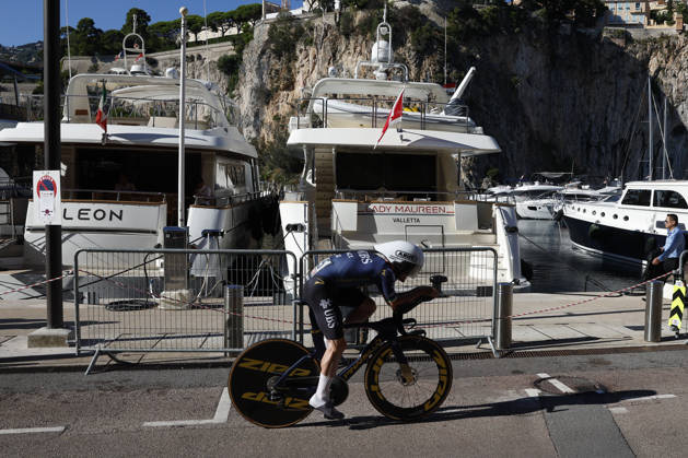 Irish rider Edward Dunbar (Pinarello-Q36.5 Pro Cycling) in action during Tour of Spain s first stage, a 9.4 kilometers time trial in Monaco, 22 August 2026. First stage. Time trial in Monaco (9.4 km) !ACHTUNG: NUR REDAKTIONELLE NUTZUNG!  Copyright: xJavierxLizónx GRAF3242 20260822-55021202970_1