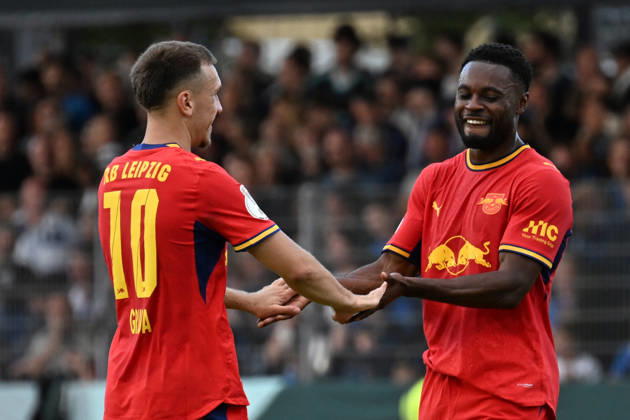 August 22, 2026, xjhx, Soccer, DFB Cup First Round, Eintracht Trier vs. RB Leipzig, Goal celebration after Ridle Baku s goal (0–3) for RB Leipzig, featuring Brajan Gruda, RB Leipzig vs. Trier