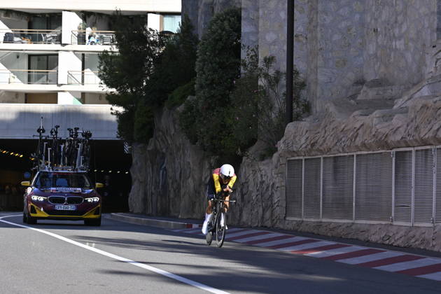 Start of the Vuelta a Espana in Monaco A cyclist at the start of the Vuelta a Espana on August 22, 2026, in Monaco, France. The 2026 Vuelta a Espana begins today, August 22, in Monaco and ends on Sunday, September 13, in Granada. There will be 21 stages, 3,275 km, and more than 58,000 meters of cumulative elevation gain. For the first time, the final finish will not be in Madrid, but in the vicinity of the Alhambra. AUGUST 22, 2026 CYCLING TOUR ROYALTY CYCLING BIKES BICYCLES TIME TRIAL START FIRST STAGE MONACO TOUR CASINO Monaco France Monaco France Spain Copyright: xLaurentxCoustx xEuropaxPressx 7726344