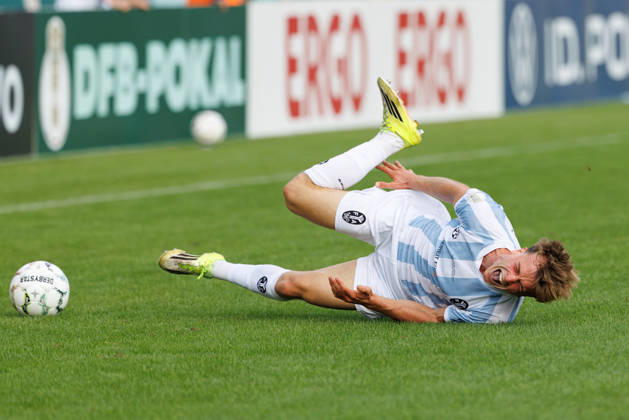 Julian Bell 2, TSV 1860 Munich during the match between TSV 1860 Munich and Holstein Kiel, soccer, men s, DFB Cup, 2026–2027, First Round on August 22, 2026, in Munich, Städtisches Stadion an der Grünwalder Straße, Bavaria, Germany