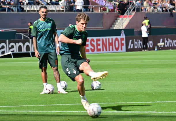 August 22, 2026, GER Soccer, Men, DFB Cup, 1st Round, 2026–2027 Season, Hamburg, Lüneburger SK vs. Werder Bremen; Jens Stage; Werder 06 warming up; DFB and DFL regulations prohibit any use of photographs as image sequences and or quasi-video; Hamburg Millerntor Stadium; Hamburg, Germany Copyright: xnordphotoxGmbH xWitkex