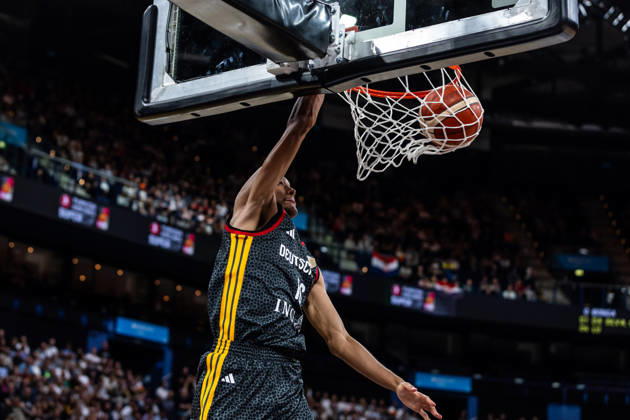 August 22, 2026, GER, Turkish Airlines Super Cup 2026, Hamburg, Final, Germany vs. Croatia; Louis Olinde (Germany) scores 16 points with a dunk at the Barclays Arena in Hamburg, Germany