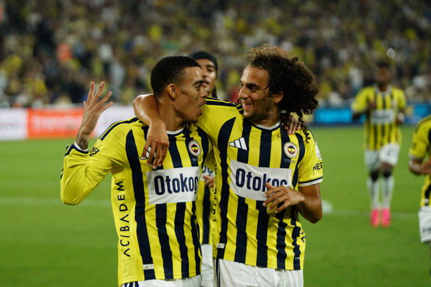August 22, 2026, Kadikoy, Istanbul, Turkey: Mason Greenwood (C-L) and Matteo Guendouzi (C-R) of Fenerbahce celebrates after scores a goal during the Turkish Super League 2026 27 match between Fenerbahce and Konyaspor at the Chobani Stadium, Fenerbahce Sukru Saracoglu Sports Complex in Istanbul, Turkey, on August 22, 2026. Kadikoy Turkey - ZUMAu194 20260822_zip_u194_013 Copyright: xTolgaxUluturkx