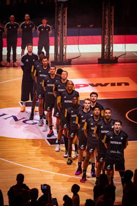 Basketball Hamburg, August 22, 2026, Turkish Airlines Supercup 2026 Final, Germany (GER) vs. Croatia (CRO), National Anthem, Barclays Arena, Hamburg, Sports Venue, David Krämer, Germany, No. 44 Kraemer Kramer, Johannes Thiemann, Germany, No. 32 Kostja Mushidi, Germany, No. 29 Malte Delow Germany, No. 20 Kay Patrick Bruhnke Germany, No. 19 Dennis Schröder (Schroeder) Germany, No. 17 Schröder (Schroder) Louis Olinde Germany, No. 16 Nelson Weidemann Germany, No. 11 Daniel Theis Germany, No. 10 Tristan Da Silva Germany, No. 05 Maodo Lo Germany, No. 04 Oscar da Silva Germany, No. 01 Isaac Bonga Germany, No. 00 Isaiah Hartenstein