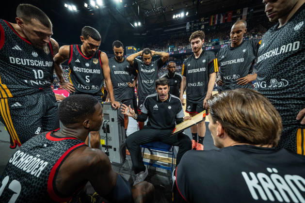 Basketball Hamburg, August 22, 2026 Turkish Airlines Supercup 2026 Final Germany (GER) vs. Croatia (CRO) Timeout: Alex Mumbru, Germany, National Team Coach