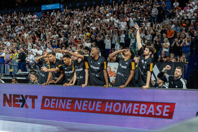 Basketball Hamburg, August 22, 2026, Turkish Airlines Super Cup 2026 Final: Germany (GER) vs. Croatia (CRO). Germany celebrates: Oscar da Silva (Germany), No. 01 Maodo Lo (Germany), No. 04 Malte Delow (Germany), No. 20 Louis Olinde (Germany), No. 16 Kostja Mushidi Germany, No. 29 Kay Patrick Bruhnke Germany, No. 19 Isaiah Hartenstein (from left to right)
