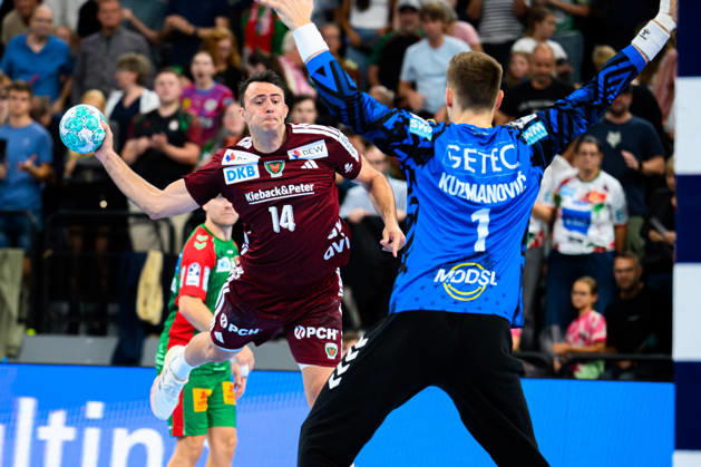 Munich HBL Super Cup 2026 SC Magdeburg, Fuechse Berlin, Arino Aitor (Berlin), Goalie Dominik Kuzmanovic (SC Magdeburg), Munich, SAP Garden, Bavaria, Germany