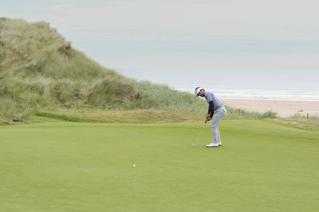 BALMEDIE, SCOTLAND - AUG 23: David Ravetto (FRA) putts on the third green during Round 4 at the 2026 Nexo Championship at the Trump International Golf Links, Balmedie on August 23, 2026 in Aberdeenshire, Scotland The 2026 Nexo Championship