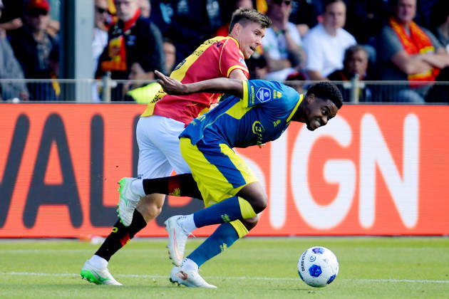2026-08-23 Go Ahead Eagles v ADO Den Haag - VriendenLoterij Eredivisie DEVENTER, NETHERLANDS - AUGUST 23: (L-R) Alfons Sampsted of Go Ahead Eagles, Sekou Sylla of ADO Den Haag during the VriendenLoterij Eredivisie match between Go Ahead Eagles and ADO Den Haag at De Adelaarshorst on August 23, 2026 in Deventer, Netherlands. Deventer De Adelaarshorst Netherlands Content not available for redistribution in The Netherlands directly or indirectly through any third parties. Copyright: xDennisxBresserx