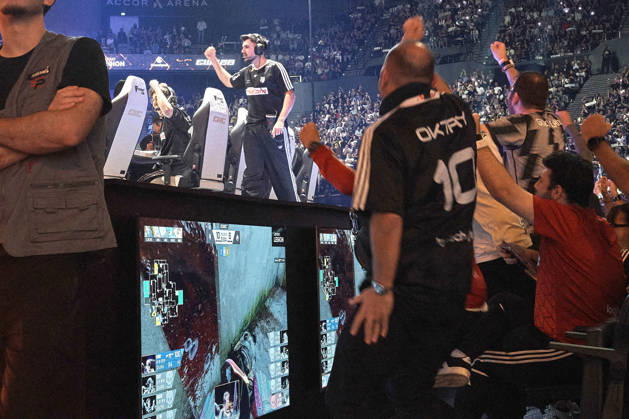 Paris France.23 Aout 2026 Edition 2026 de la Coupe du Monde d Esport 7ᵉ semaine de l Esports World Cup 2026 finales de Counter-Strike 2 a l EWC 2026, a l Accor Arena 2026 edition of the Esports World Cup 7th week of the Esports World Cup 2026 Counter-Strike 2 finals at the EWC 2026, at the Accor Arena in Paris, France.August 23, 2026 NEWS, ILLUSTRATION ESPORT, JEUX VIDEOS, JEU VIDEO, COMPETITION, TOURNOI, ILLUSTRATION, ELECTRONIQUE, E SPORT, GAMER, GAMERS COMPETITION NEWS, ESPORT ILLUSTRATION, VIDEO GAMES, VIDEO GAME, COMPETITION, TOURNAMENT, ILLUSTRATION, ELECTRONIC SPORT, E SPORT, GAMER, GAMERS COMPETITION SPECTATEUR AMBIANCE NEWS, ESPORT ILLUSTRATION, VIDEO GAMES, VIDEO GAME, COMPETITION, TOURNAMENT, ILLUSTRATION, ESPORT, ESPORT, GAMER, GAMERS COMPETITION NEWS, ESPORT ILLUSTRATION, VIDEO GAMES, VIDEO GAME, COMPETITION, TOURNAMENT, ILLUSTRATION, ELECTRONIC SPORT, E SPORT, GAMER, GAMERS COMPETITION SPECTATOR ATMOSPHERE Copyright: xBrunoxLevesquex