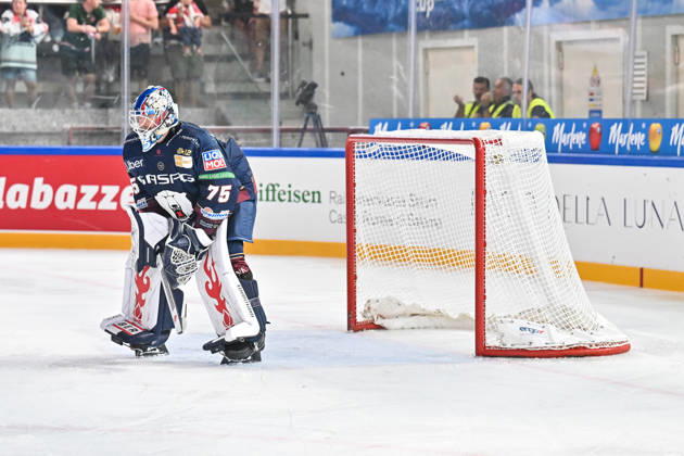Dolomite Cup 2026 Eisbären Berlin vs. Augsburger Panther August 23, 2026 NEUMARKT, ITALY August 23 Photo: Jonas NEFFIN, Eisbären Berlin, 75, isolated image taken during the exhibition game between the Eisbären Berlin and the Augsburger Panther at the Dolomiten Cup in the Würth Arena in Neumarkt Copyright: xBEAUTIFULxSPORTS Goldbergx