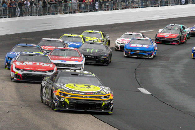 Motorsport, NASCAR, Dollar Tree 301 in Loudon