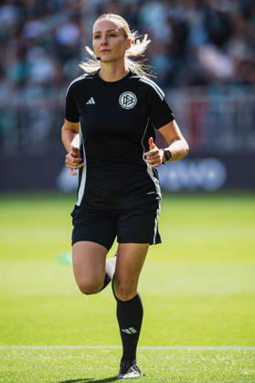 DFB Cup: Lüneburger SK vs. SV Werder Bremen, August 22, 2026—Fabienne Michel warming up. Soccer, DFB Cup, First Round: Lüneburger SK vs. SV Werder Bremen on August 22, 2026, at Millerntor Stadium, Hamburg. DFB regulations prohibit any use of photographs as image sequences and or quasi-video. Copyright: xBEAUTIFULxSPORTS Tonhäuserx