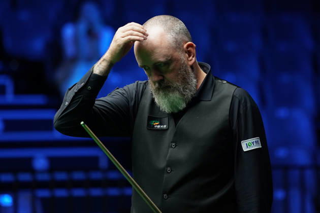 WUHAN, CHINA - AUGUST 24: Mark Williams of Wales plays a shot during his round of 32 match against David Gilbert of England at the 2026 Wuhan Open on August 24, 2026 in Wuhan, Hubei Province of China. The tournament features top snooker players competing for the championship title.  Copyright: xTaixChengzhex 111661918391