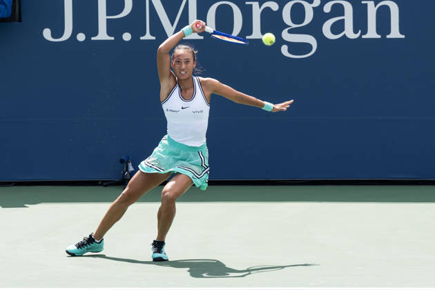 2026 US Open Championship NEW YORK, UNITED STATES - AUGUST 24: Qinwen Zheng returns ball during a women s qualifying singles match 1st round of the 2026 US Open Championship at USTA Billie Jean King National Tennis Center on August 24, 2026 in Flushing, NY. Qinwen Zheng won in straight sets. Lev Radin Anadolu New york United States. Editorial use only. Please get in touch for any other usage.  Copyright: x2026xAnadoluxLevxRadinx