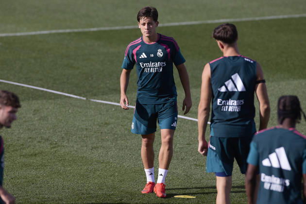 ESP Real Madrid Training Day: Arda Güler of Real Madrid during the team s training session ahead of the Spanish League, LaLiga EA Sports, soccer match against Real Sociedad at the Real Madrid Sports Complex in Valdebebas, Madrid, on August 25, 2026, Spain, Madrid, Spain Copyright: xAgenciaxLOFx