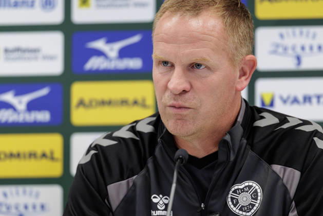 SOCCER - UEFA ECL, Rapid vs Hearts VIENNA,AUSTRIA,25.AUG.26 - SOCCER - UEFA Conference League, play-off, SK Rapid Wien vs Heart of Midlothian FC, preview, press conference, PK, Pressekonferenz Hearts. Image shows head coach Wouter Vrancken (Hearts). GEPAxpictures xArminxRauthner