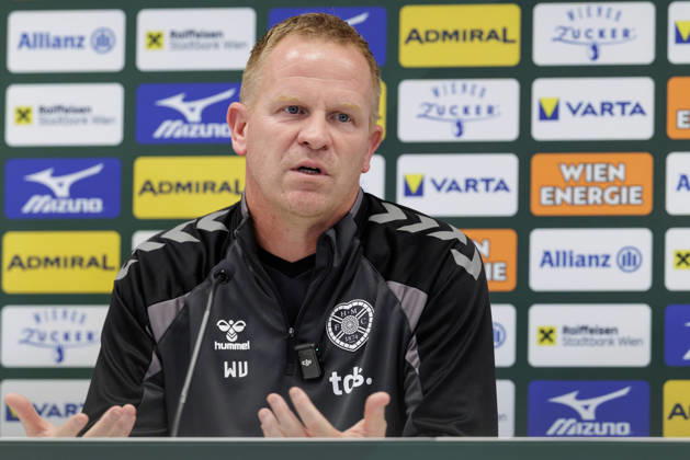 SOCCER - UEFA ECL, Rapid vs Hearts VIENNA,AUSTRIA,25.AUG.26 - SOCCER - UEFA Conference League, play-off, SK Rapid Wien vs Heart of Midlothian FC, preview, press conference, PK, Pressekonferenz Hearts. Image shows head coach Wouter Vrancken (Hearts). GEPAxpictures xArminxRauthner