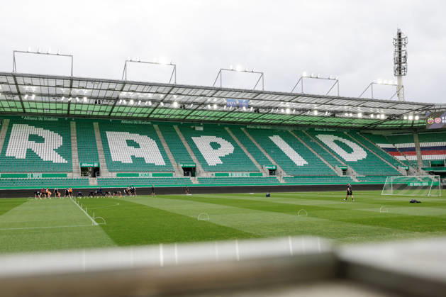 SOCCER - UEFA ECL, Rapid vs Hearts VIENNA,AUSTRIA,25.AUG.26 - SOCCER - UEFA Conference League, play-off, SK Rapid Wien vs Heart of Midlothian FC, preview, training Hearts. Image shows an overview of the Allianz Stadion and the team of Hearts. GEPAxpictures xArminxRauthner