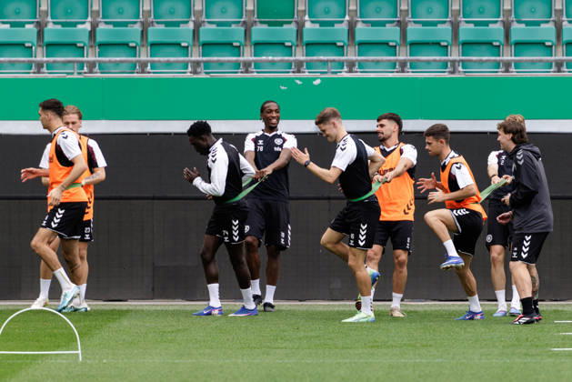 SOCCER - UEFA ECL, Rapid vs Hearts VIENNA,AUSTRIA,25.AUG.26 - SOCCER - UEFA Conference League, play-off, SK Rapid Wien vs Heart of Midlothian FC, preview, training Hearts. Image shows the team of Hearts. GEPAxpictures xArminxRauthner