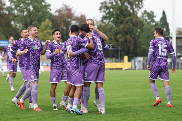 Toto Cup: SV Wacker Burghausen vs. FC Ingolstadt 04; Fredrik Carlsen 8, FCI shot, goal, celebration, score 1-0 in the first minute; Keanan Bennetts 18, FCI Vinko Å apina 41, FCI Emre Gül 5, FCI Lars Lokotsch 13, FCI Ognjen Drakulic 30, FCI Toto Cup SV Wacker Burghausen vs. FC Ingolstadt 04, 2026–2027 season